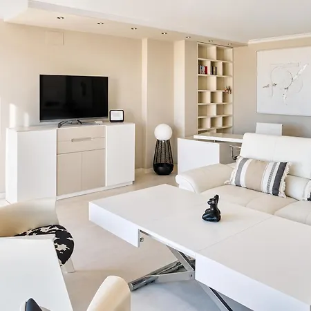 Atico Prestige Con Gran Terraza, Jacuzzi Y Ubicacion Centrica Con Vistas Al Mar By Family Homes Appartement Dénia