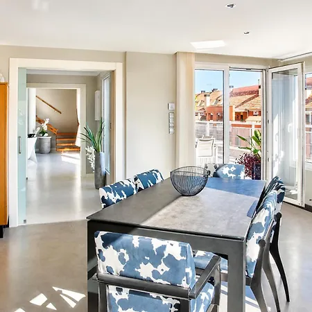 Atico Prestige Con Gran Terraza, Jacuzzi Y Ubicacion Centrica Con Vistas Al Mar By Family Homes Appartement