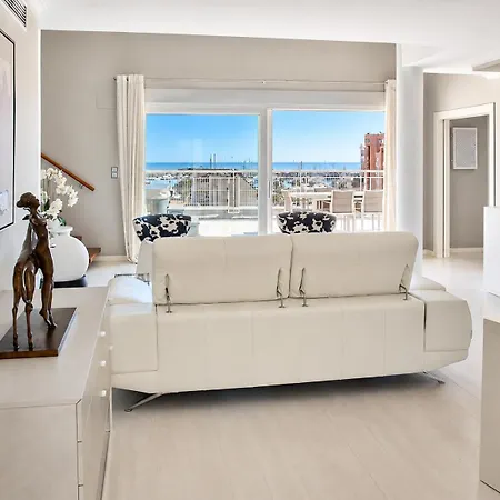 Atico Prestige Con Gran Terraza, Jacuzzi Y Ubicacion Centrica Con Vistas Al Mar By Family Homes Appartement